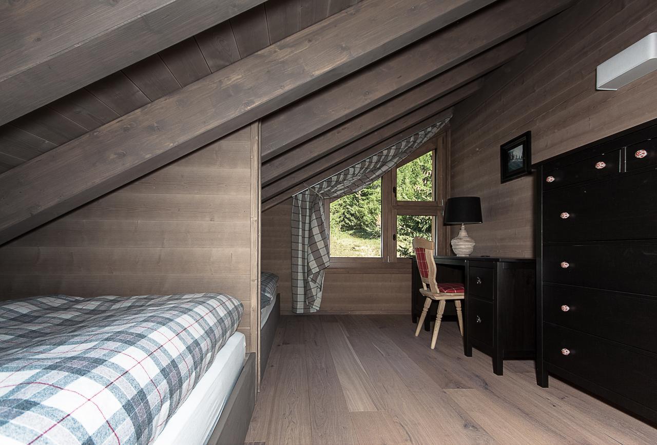 Chalet Kristall Rosswald Bagian luar foto